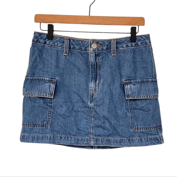 Levi's Denim Jean Mini Skirt Cargo Pockets Mid-Rise Cotton Size 27 NWT - Picture 1 of 11